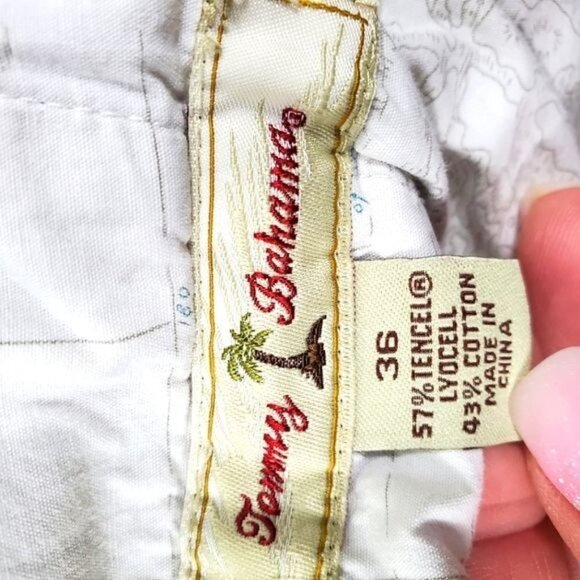 Tommy Bahama flat front comfort shorts 36 - Picture 3 of 5